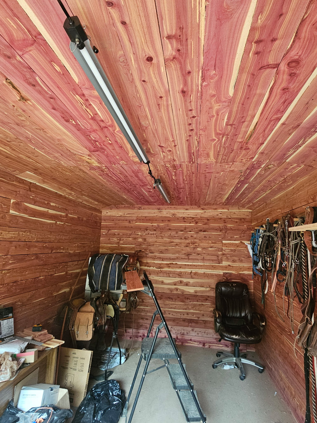 3/4”x6”x8’ Cedar Lumber C.R. SPENCE & CO. Nebraska Eastern Red Cedar