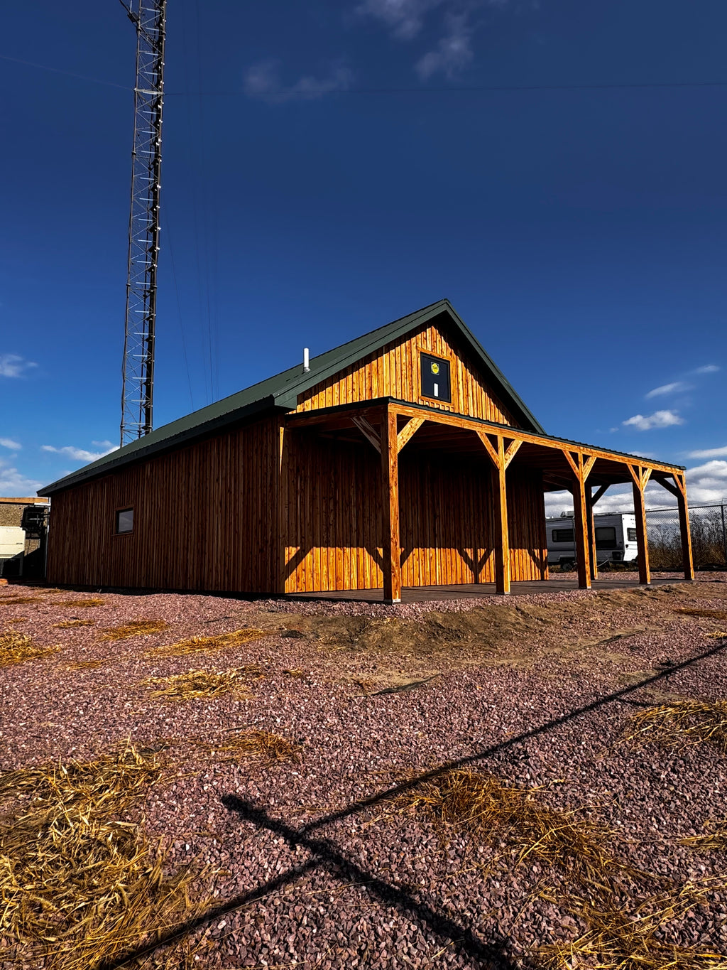 Cedar Cabin blue sky 3/4”x6”x8’ Cedar Lumber C.R. SPENCE & CO. Nebraska Eastern Red Cedar 6”x6”x8’